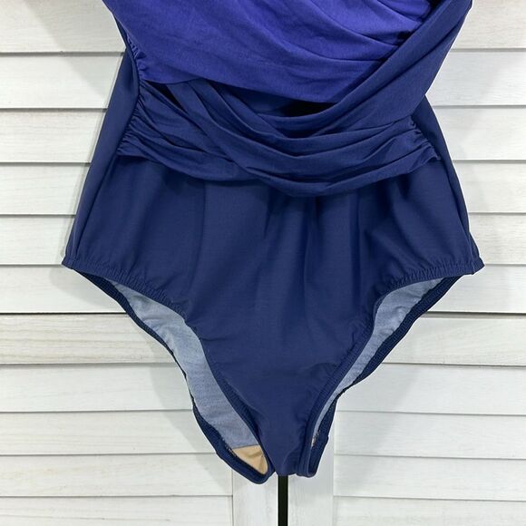Lands End Slendersuit Swimsuit Size 6 One Piece Blue Ombre - Picture 4 of 12